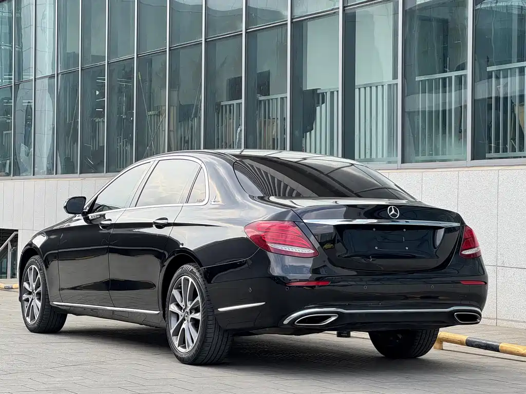 Mercedes-Benz E-Class 2020 — фото 6