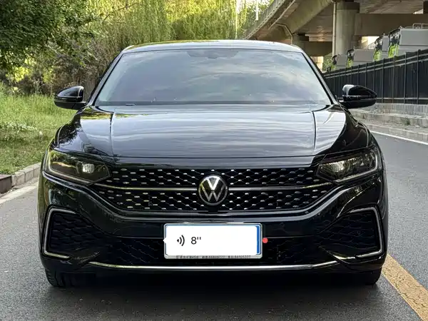 Volkswagen Passat 2024