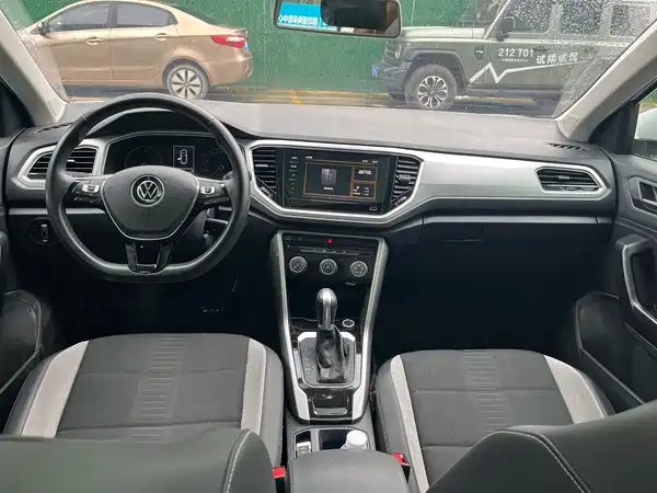 Volkswagen T-Roc 2021