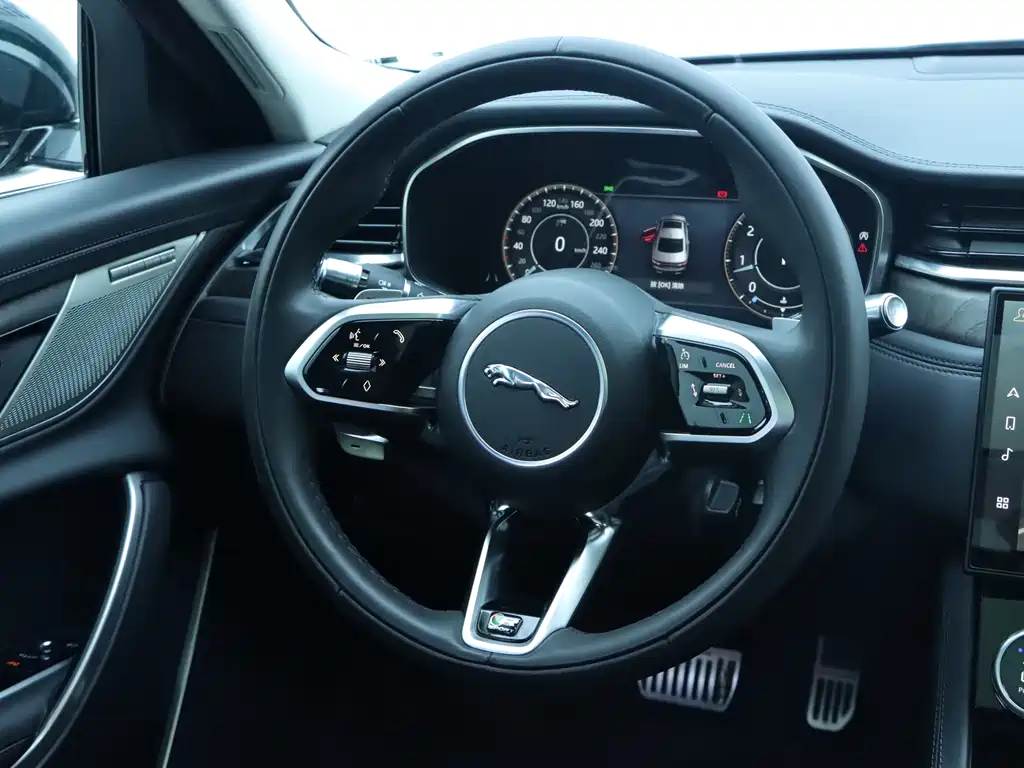 Jaguar XFL 2023 — фото 18