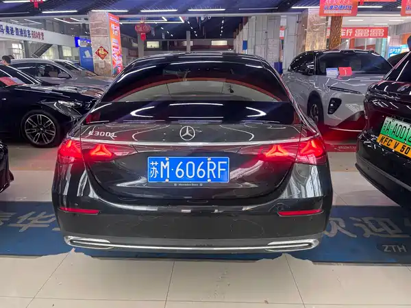 Mercedes-Benz E-Class 2025