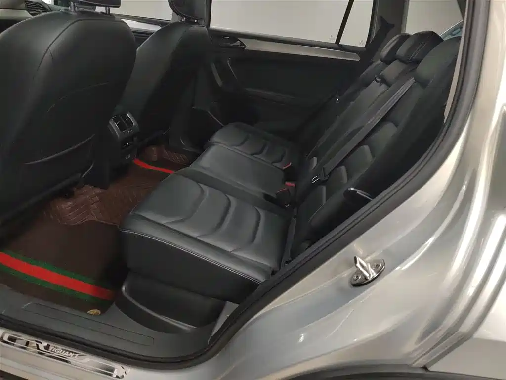 Volkswagen Tiguan L 2018 — фото 13