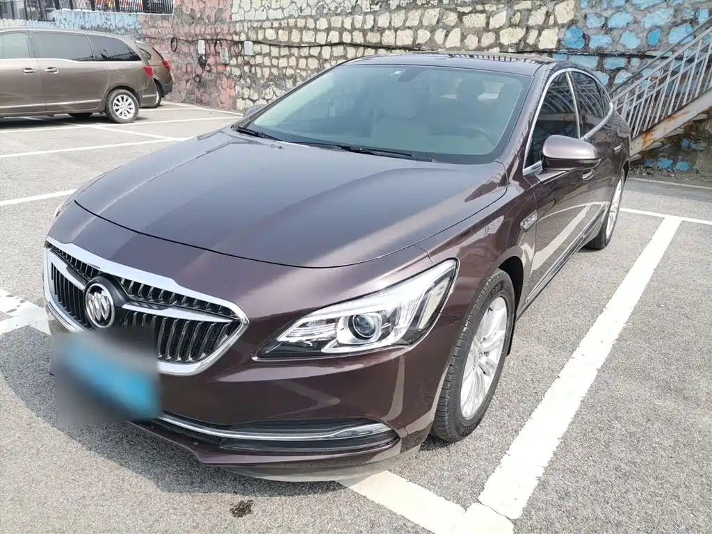 Buick LaCrosse 2017 — фото 2