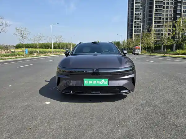 Zeekr 007GT 2025