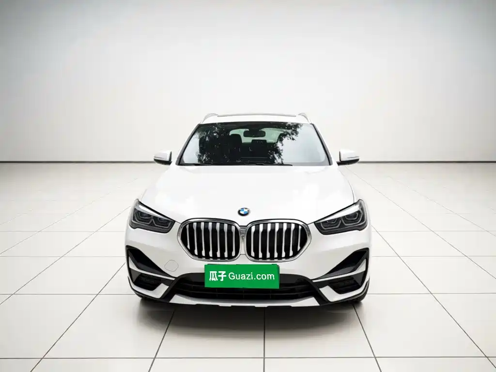 BMW X1 2022 — фото 2