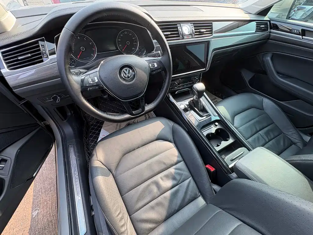 Volkswagen Phideon 2018