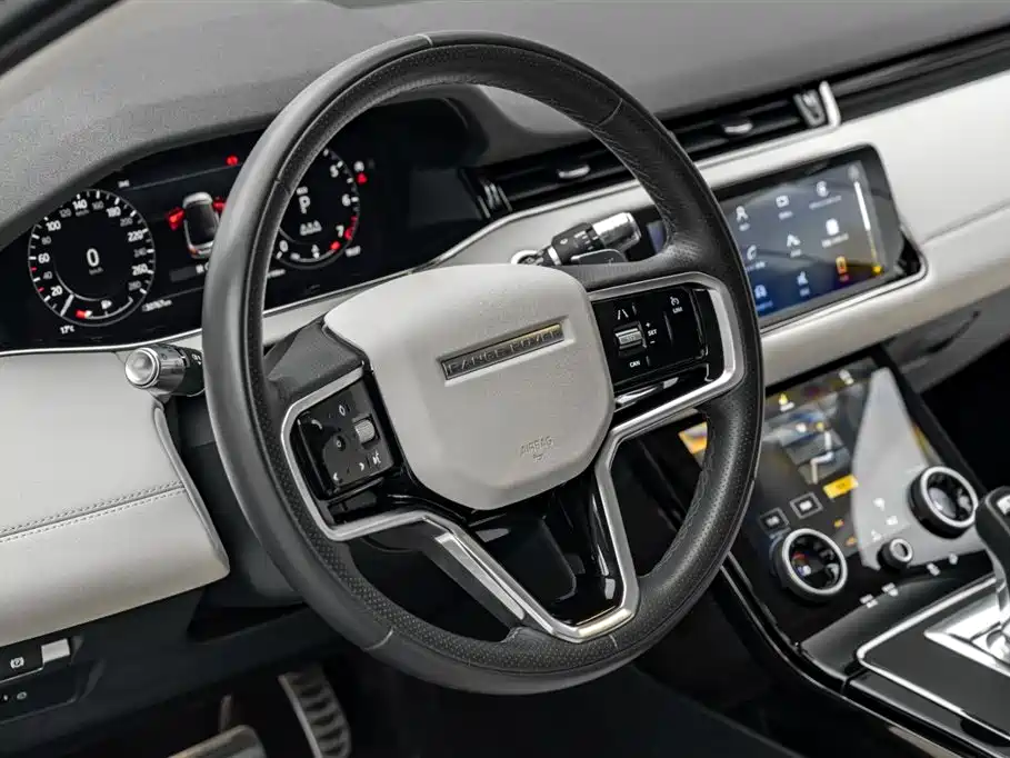 Land Rover Evoque 2022 — фото 17