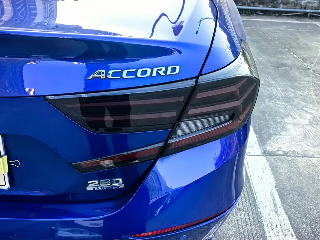 Honda Accord 2021 — фото 17