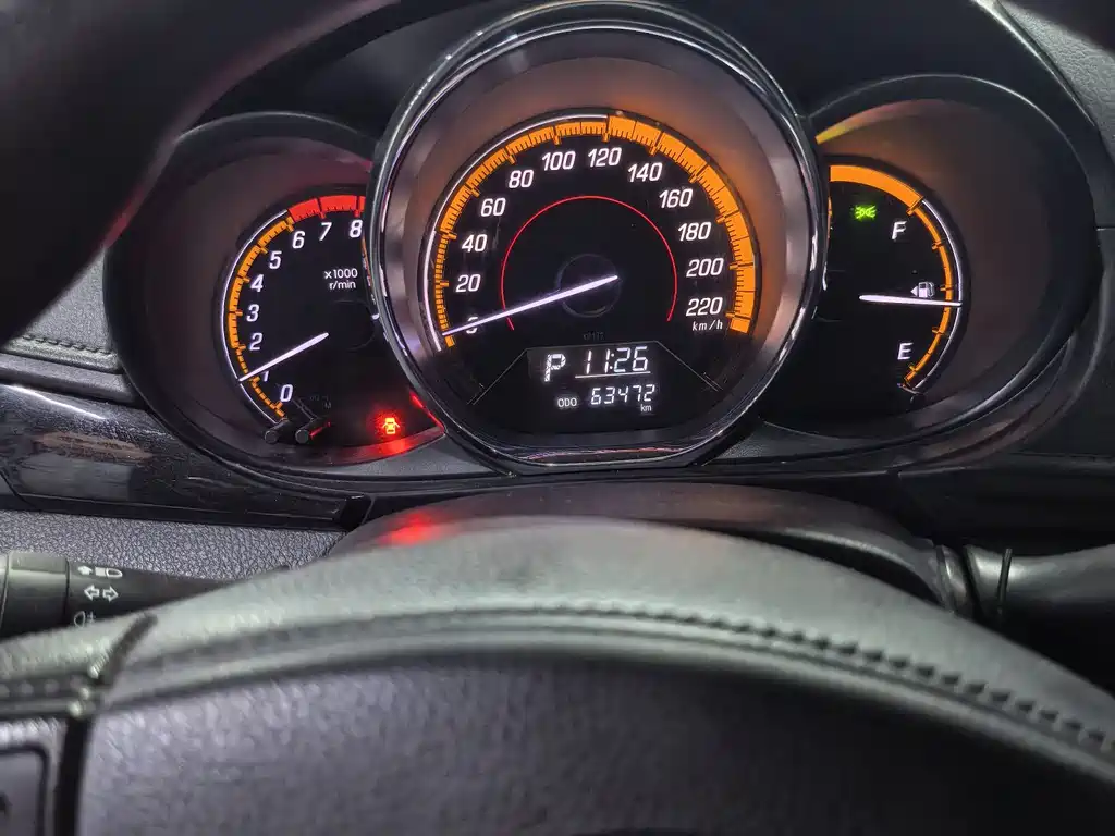 Toyota Yaris L 2022 — фото 9