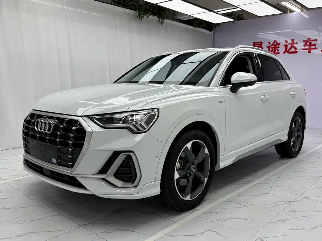Audi Q3 2022