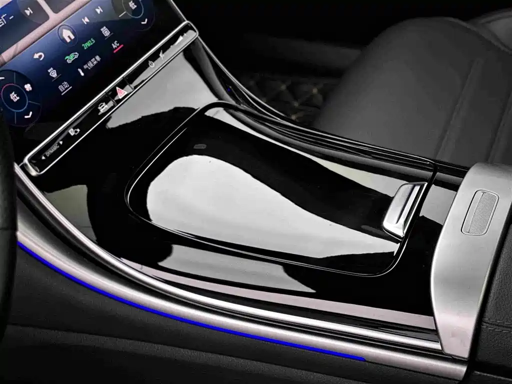 Mercedes-Benz C-Class 2022 — фото 11