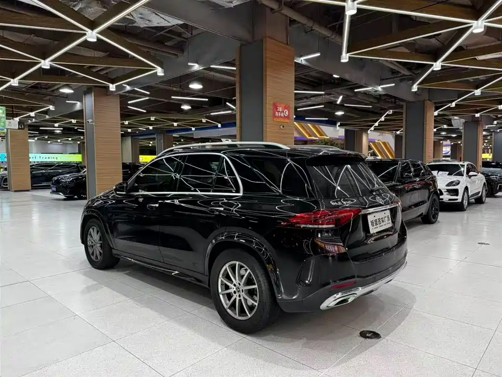 Mercedes-Benz GLE 2019 — фото 4