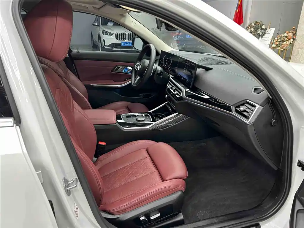 BMW 3 Series 2023 — фото 14