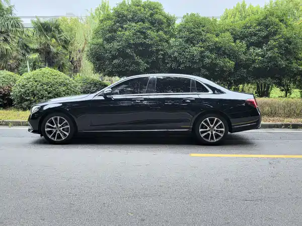 Mercedes-Benz E-Class 2018