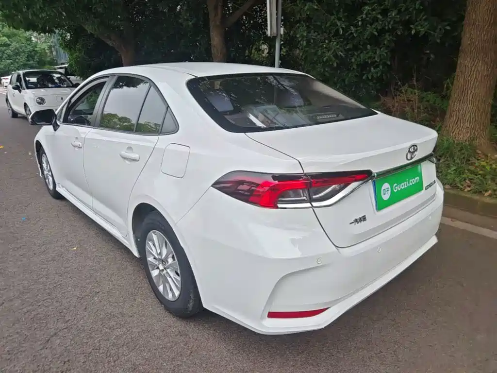 Toyota Corolla 2022 — фото 23