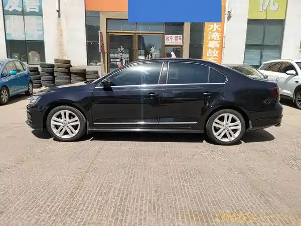 Volkswagen Sagitar 2019
