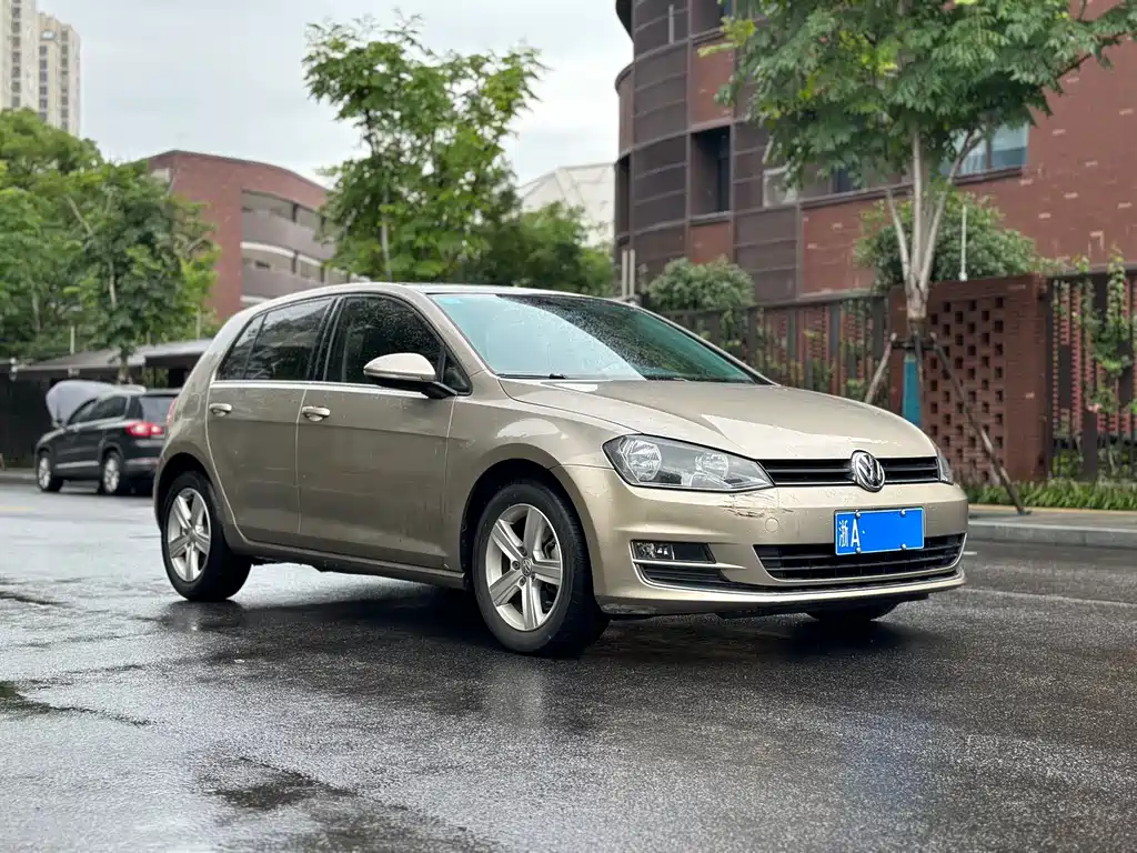 Volkswagen Golf 2016