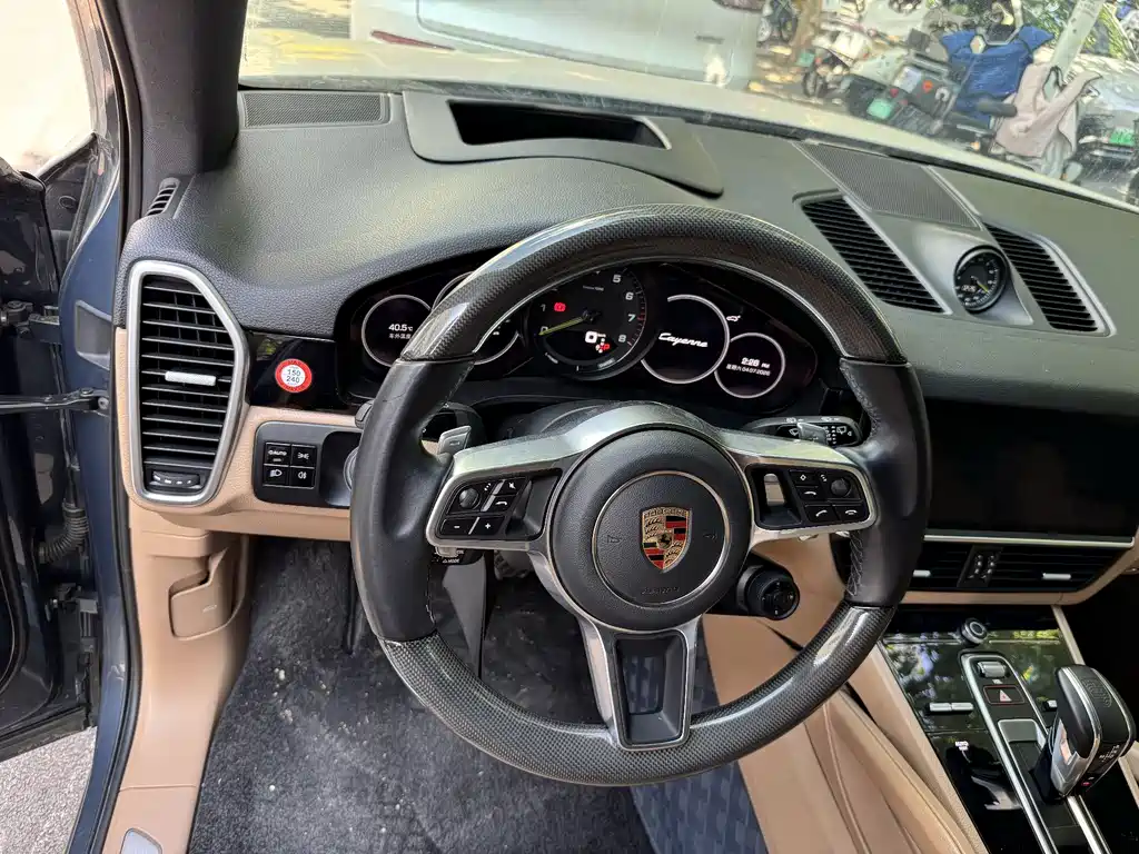 Porsche Cayenne New Energy 2019 — фото 3