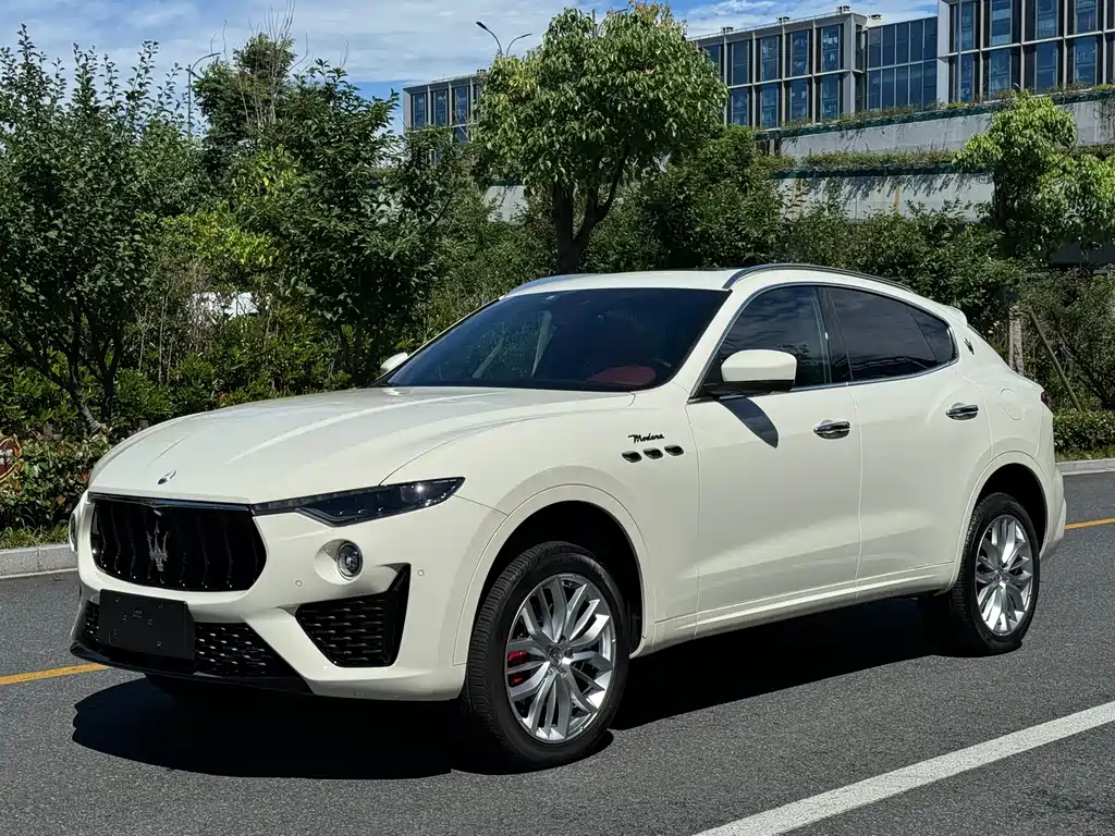 Maserati Levante 2022