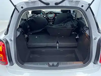 MINI MINI 2024