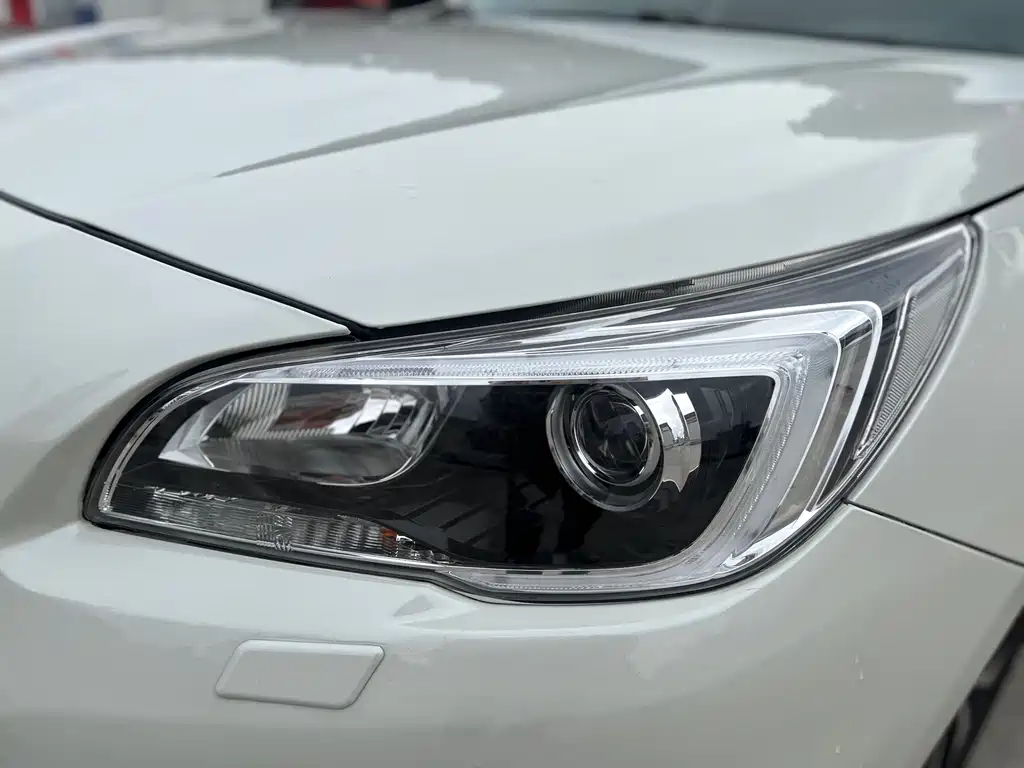 Subaru Outback 2017 — фото 13