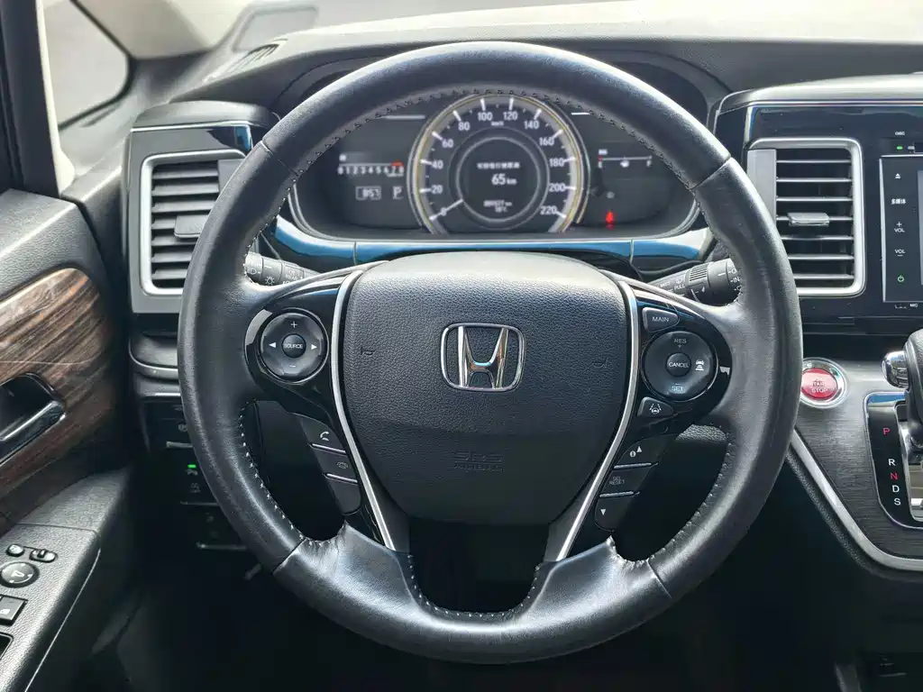Honda Elysion 2018 — фото 10