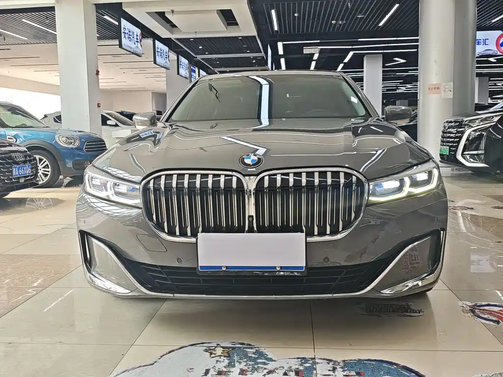 BMW 7 Series 2019 — фото 2