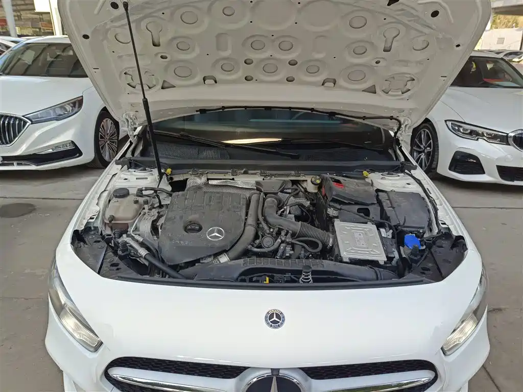 Mercedes-Benz A-Class 2019 — фото 20