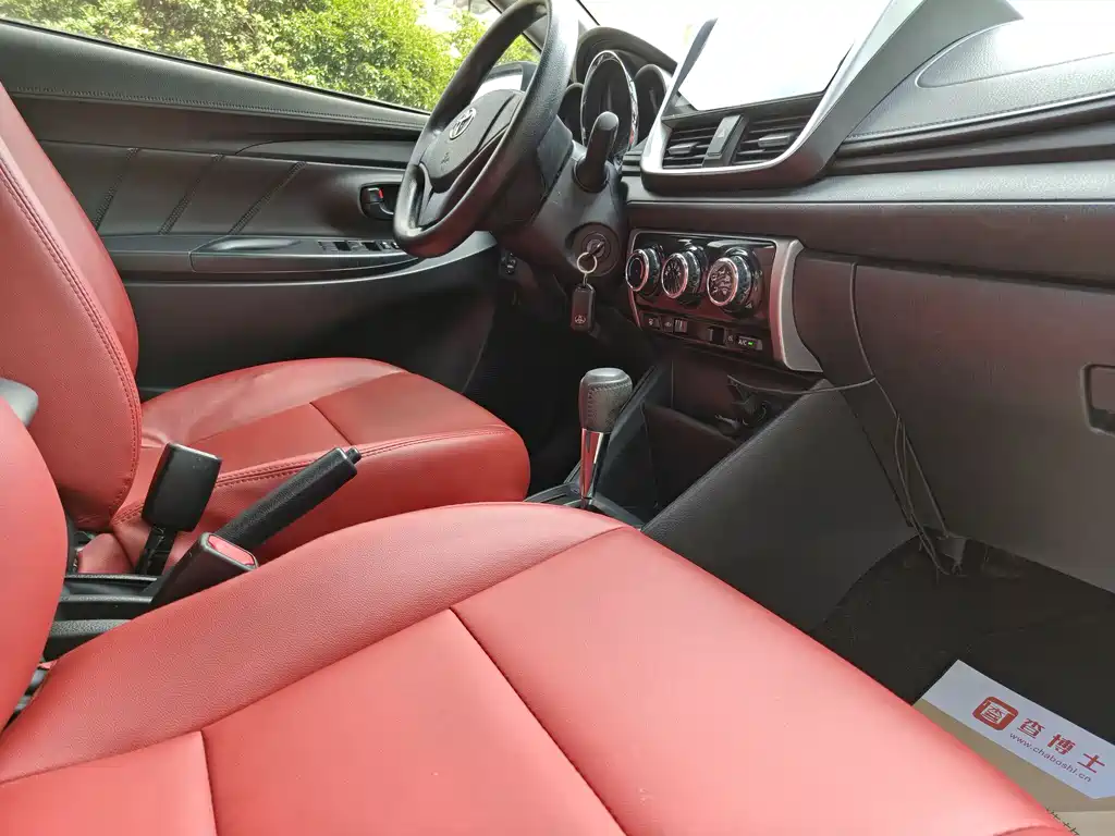 Toyota Yaris L 2019 — фото 16