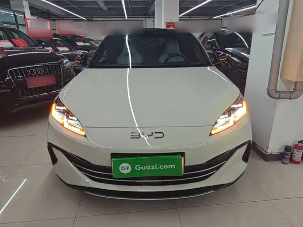 BYD Seal 06 2025