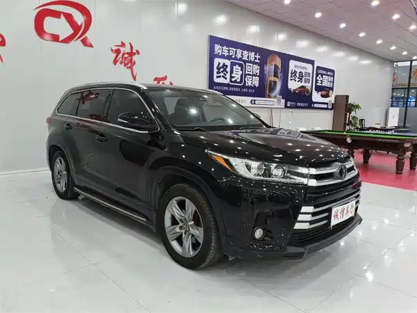 Toyota Highlander 2021