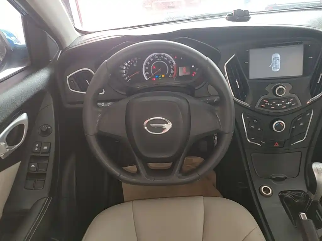 GAC Motor Trumpchi GA3S 2015 — фото 11