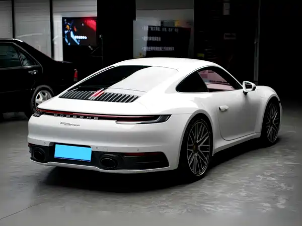 Porsche 911 2023