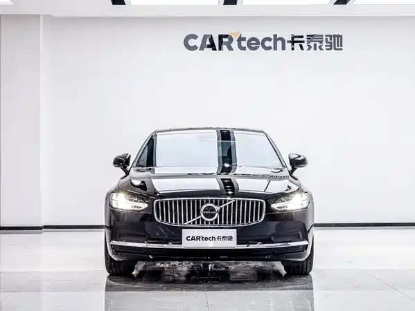 Volvo S90 2025