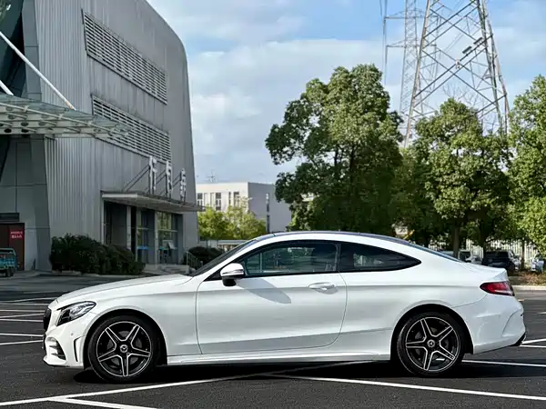 Mercedes-Benz C-Class 2021