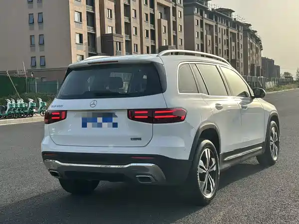 Mercedes-Benz GLB 2024