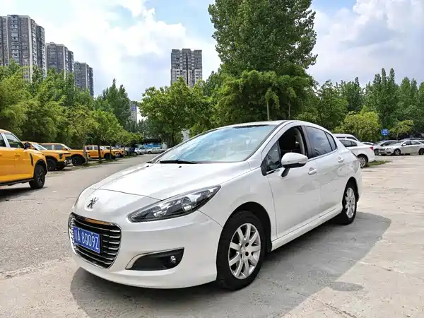 Peugeot 308 2016