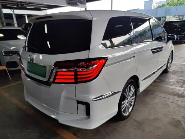 Honda Elysion 2018