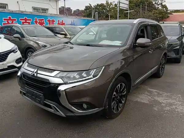 Mitsubishi Outlander 2019