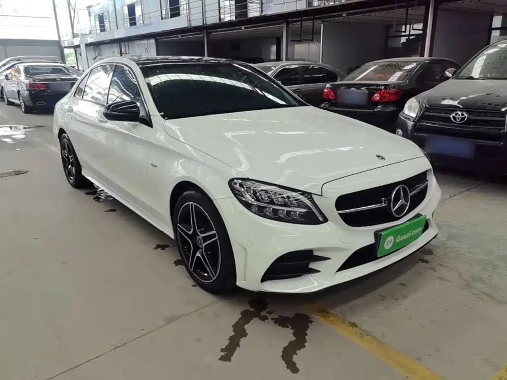 Mercedes-Benz C-Class 2021