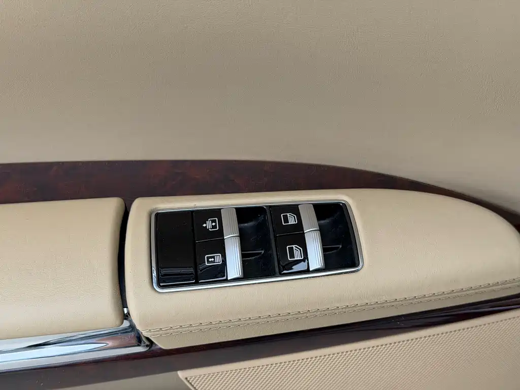Mercedes-Benz S-Class 2011 — фото 29