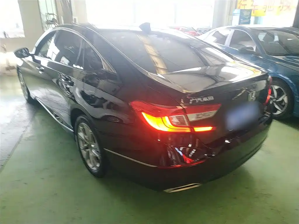 Honda Accord 2021 — фото 23