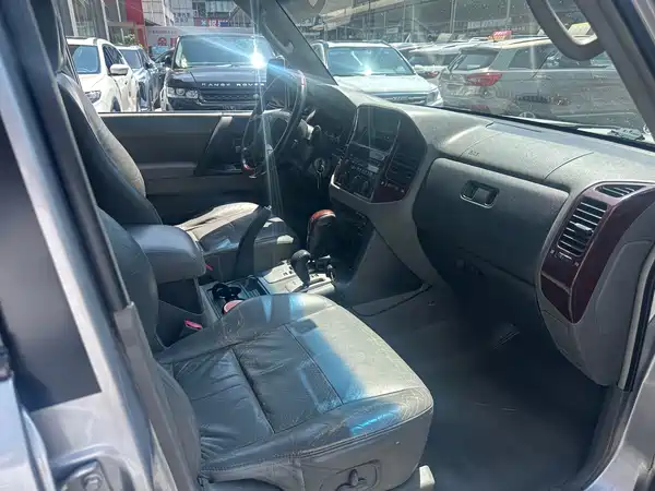 Mitsubishi Pajero 2007