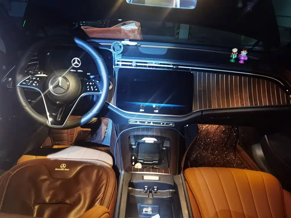 Mercedes-Benz E-Class 2025