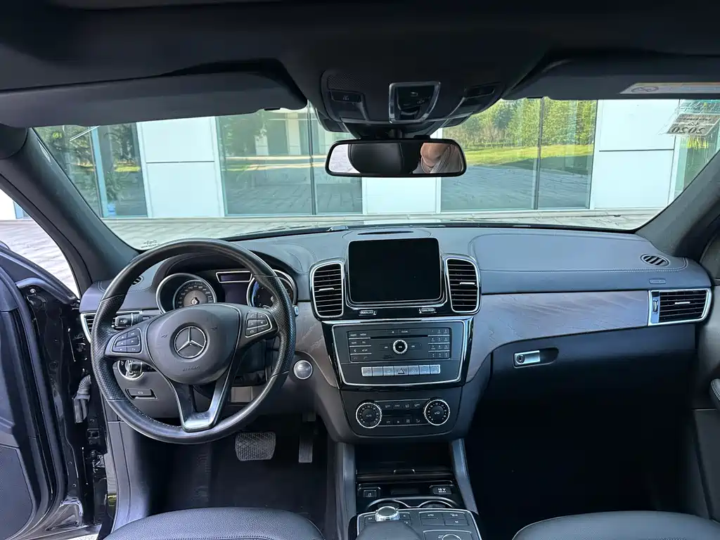 Mercedes-Benz GLE 2018 — фото 9
