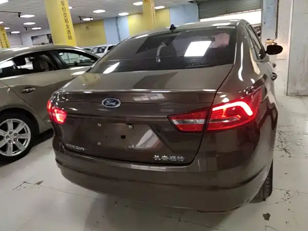 Ford Escort 2018