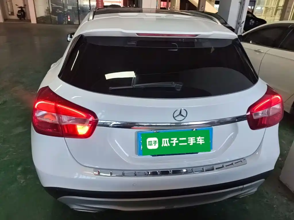 Mercedes-Benz GLA 2015