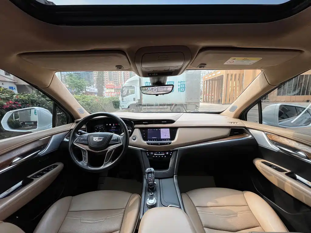 Cadillac XT5 2020 — фото 13