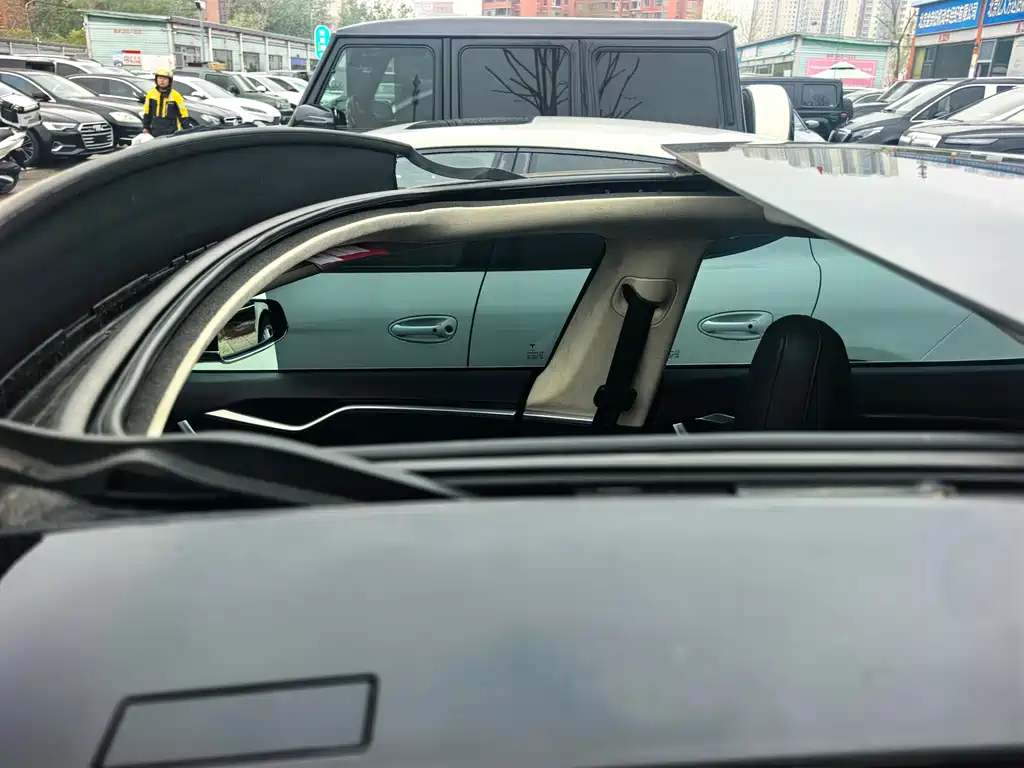 Tesla Model S 2016 — фото 15