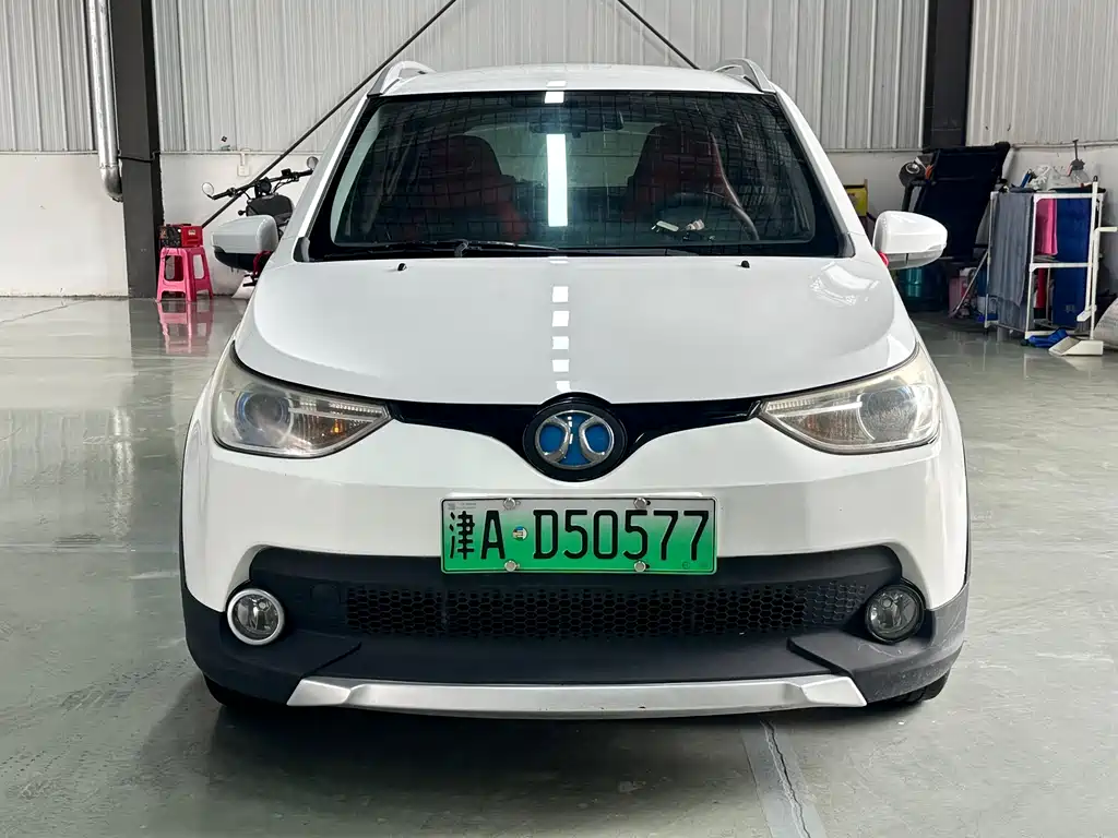 BAIC New Energy EC 2018 — фото 2